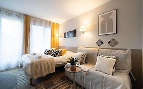 Paris Porte De Versailles Cosy Lodge 1 Appart Hotel Parking Wifi 4 Pers