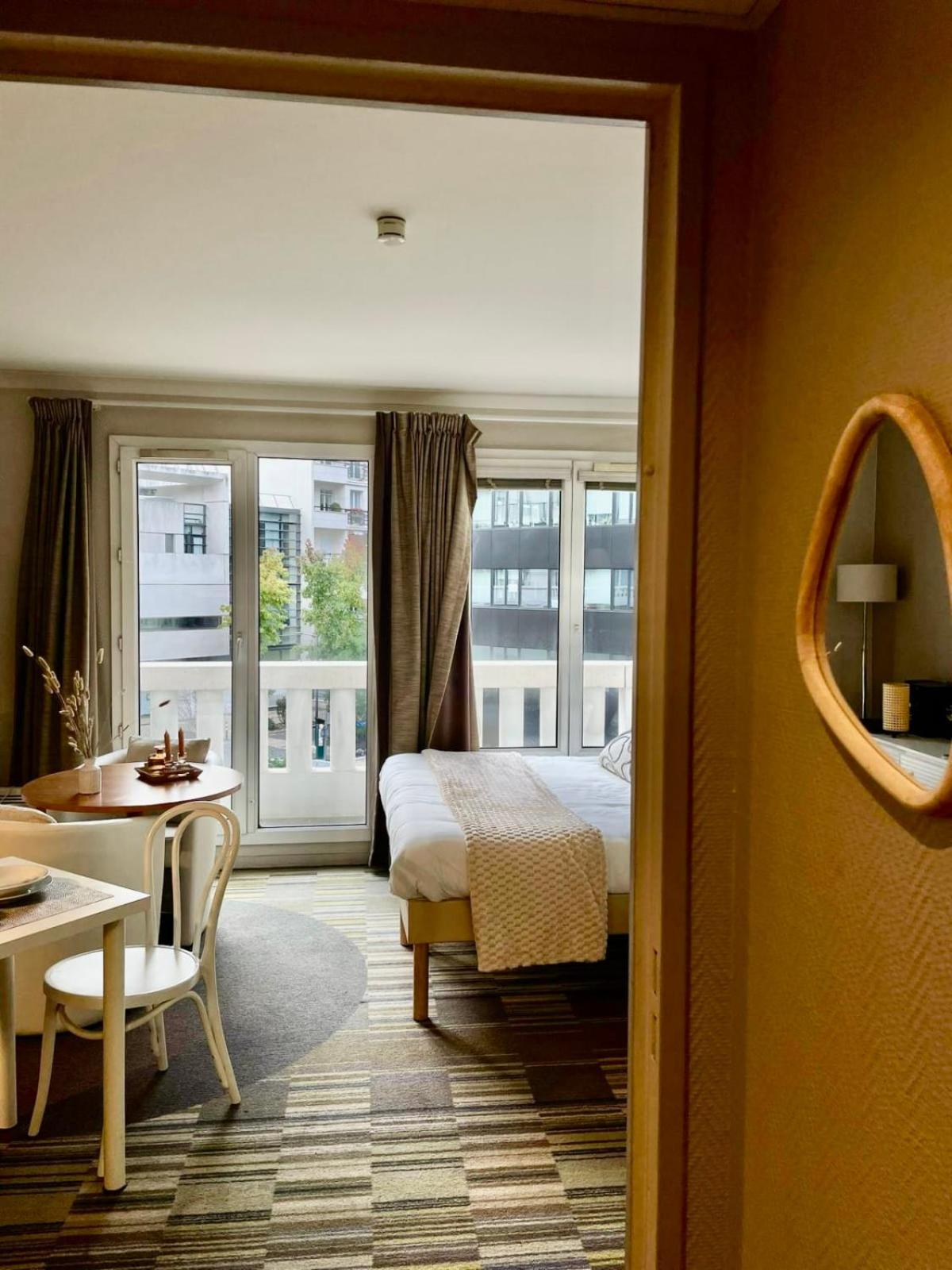 Paris Porte De Versailles Cosy Lodge 1 Appart Hotel Parking Wifi 4 Pers Issy-les-Moulineaux Extérieur photo